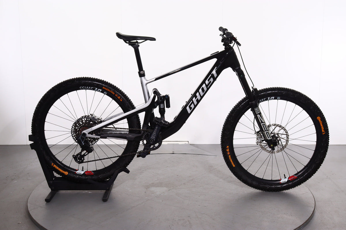 Ghost Path Riot CF 30 2024