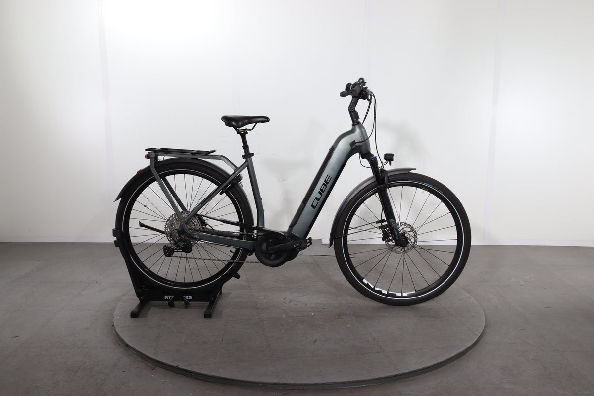 Cube Kathmandu Hybrid Pro 625 2022