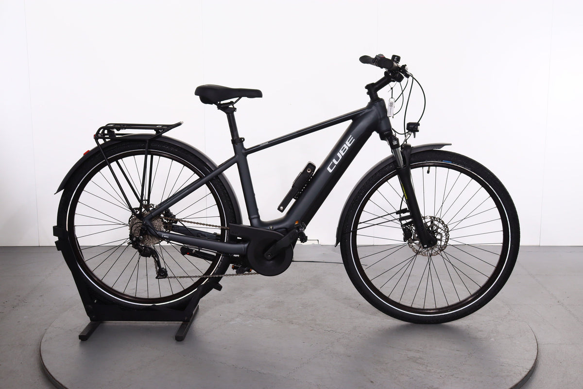 Cube Touring Hybrid One 2023