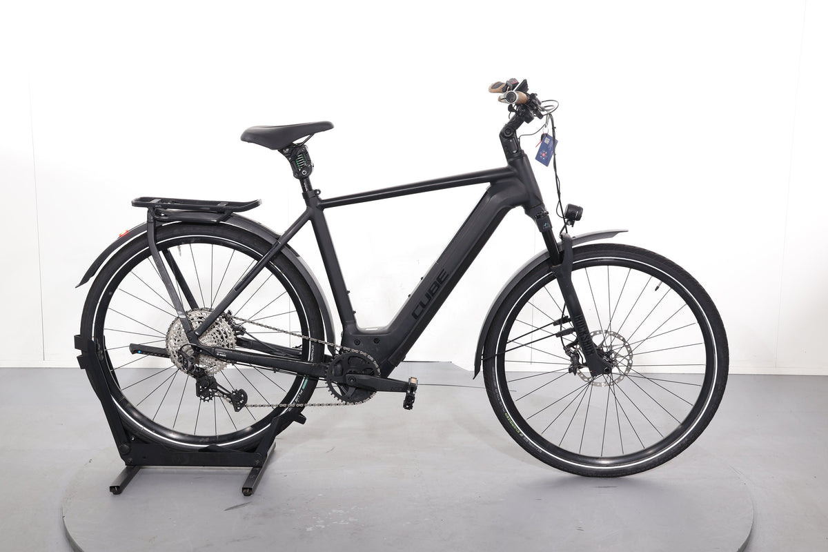 Cube Kathmandu Hybrid SLT 750 2023