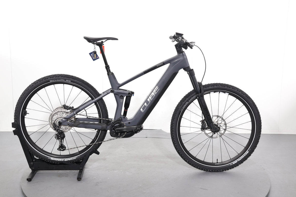 Cube Stereo Hybrid 140 HPC Race 750 2023