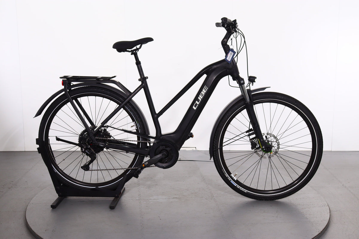 Cube Touring Hybrid Pro
