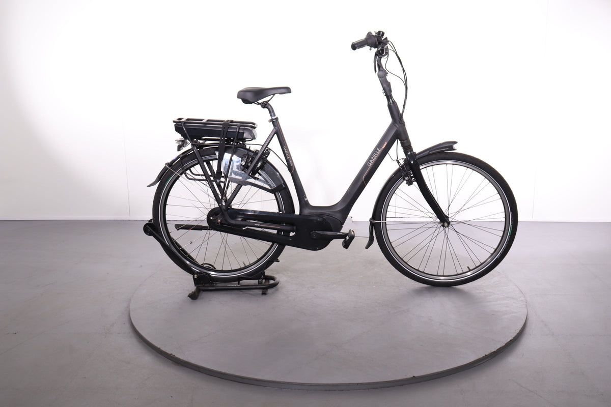 Gazelle ORANGE C8 HMB 2021