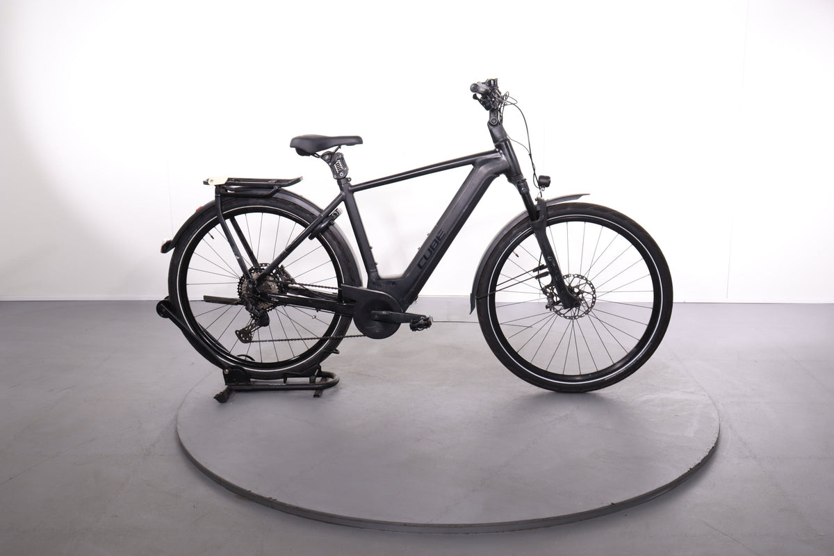 Cube Kathmandu Hybrid 2022