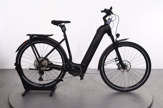 Cube Kathmandu Hybrid SLT 2023