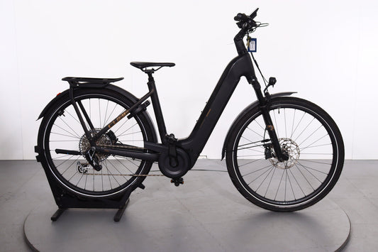 Cube Kathmandu Hybrid SLT 2025