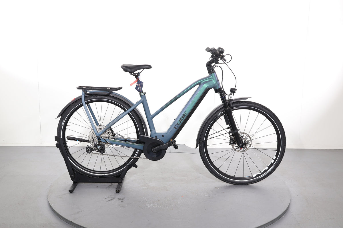 Cube Kathmandu Hybrid Abs 750 2023
