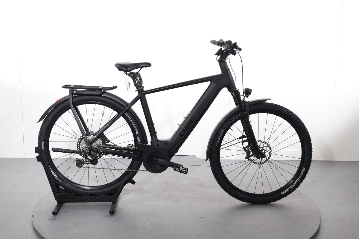 Cube Kathmandu Hybrid Slt 750 2023