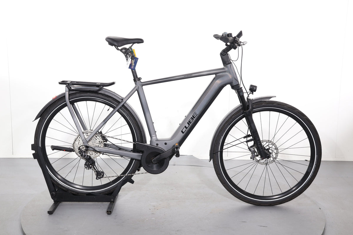 Cube Kathmandu Hybrid Slt 750 2023