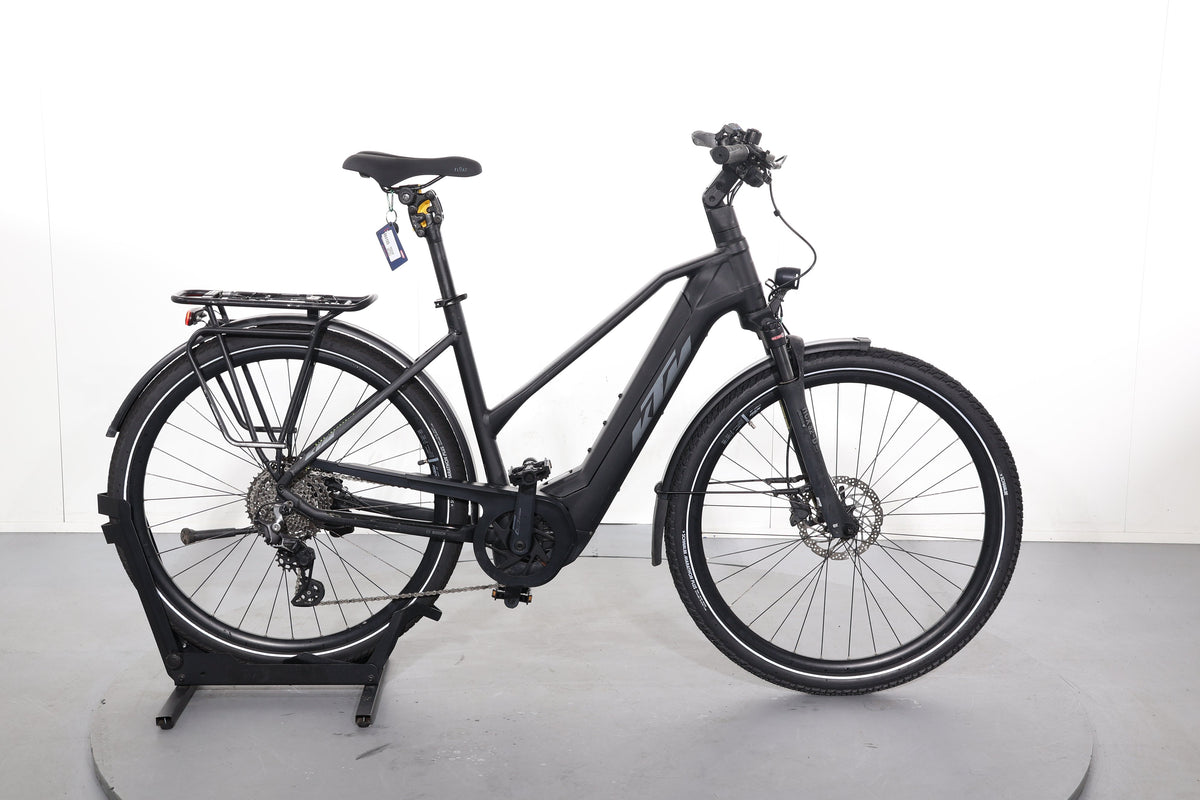 KTM Cento 10 Plus 2023