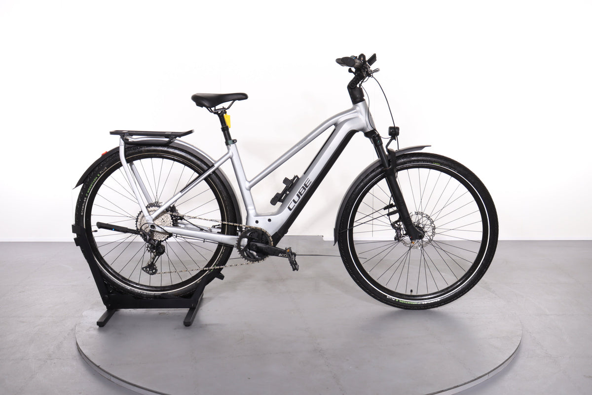 Cube Kathmandu Hybrid SLX 750 2023