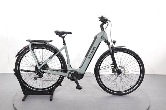 Cube Kathmandu Hybrid One 625 2023