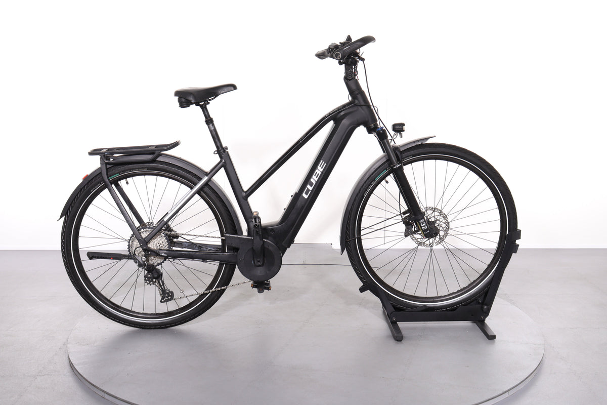Cube Kathmandu Hybrid Exc 750 2023