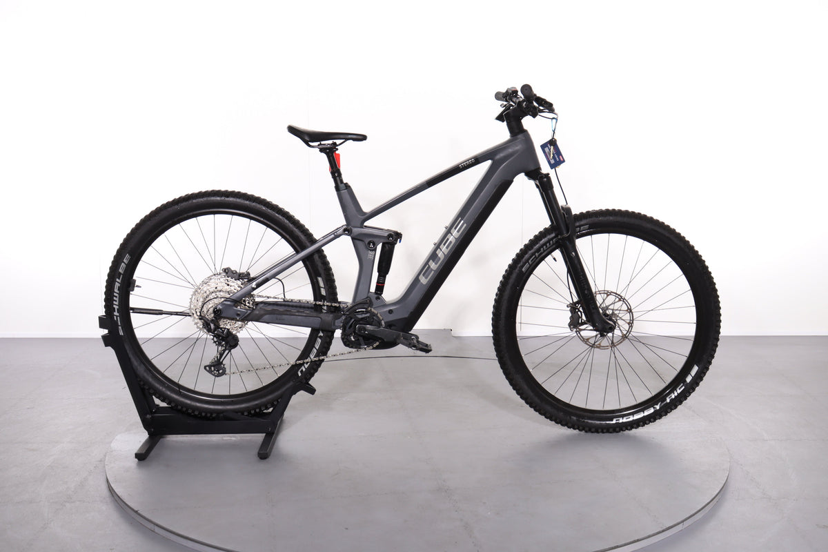 Cube Stereo Hybrid 140 HPC Race 750 2023
