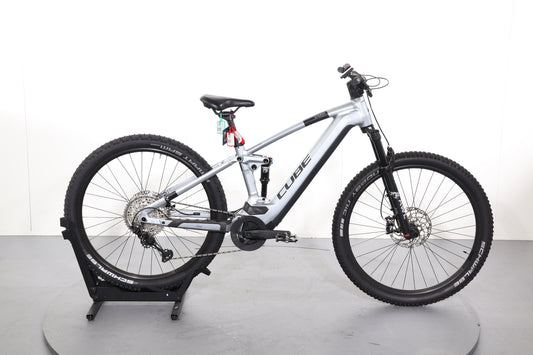Cube Stereo Hybrid 120 Race 750 2023