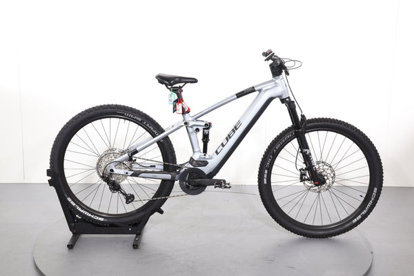 Cube Stereo Hybrid 120 Race 750 2023