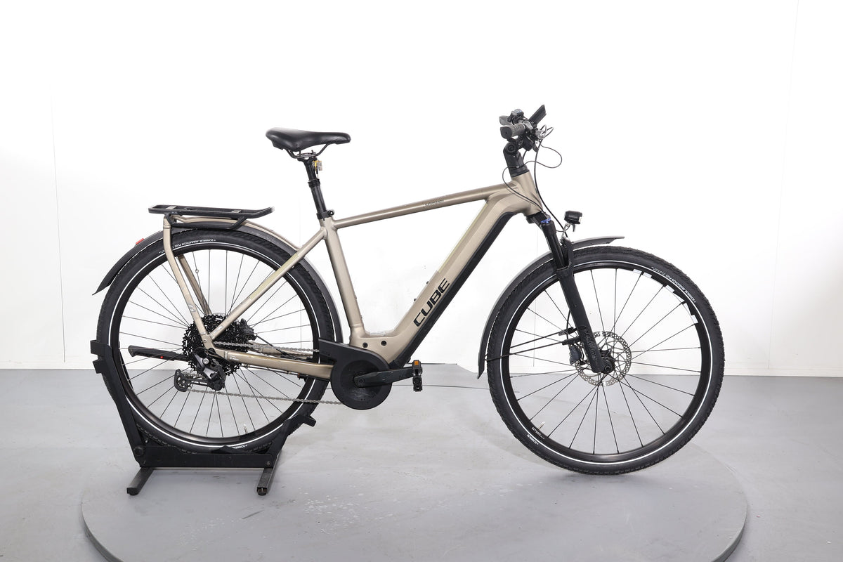 Cube Kathmandu Hybrid Pro 750 2023