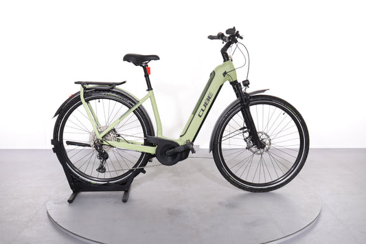 Cube Kathmandu Hybrid Slx 750 2023