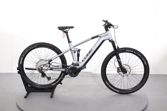 Cube Stereo Hybrid 120 Race 750 2023