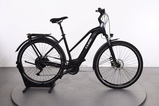 Cube Touring Hybrid Pro 2021