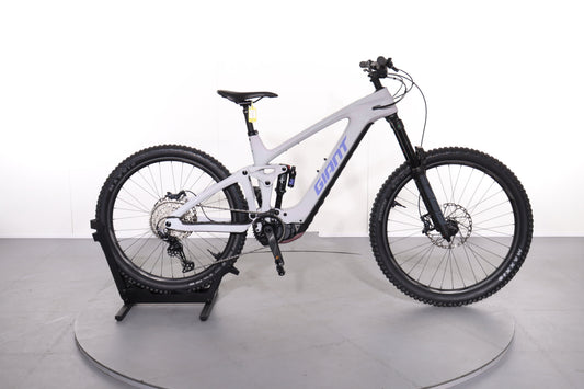 Giant Reign Adv. E+2 Moon Dust L (22127) 2026