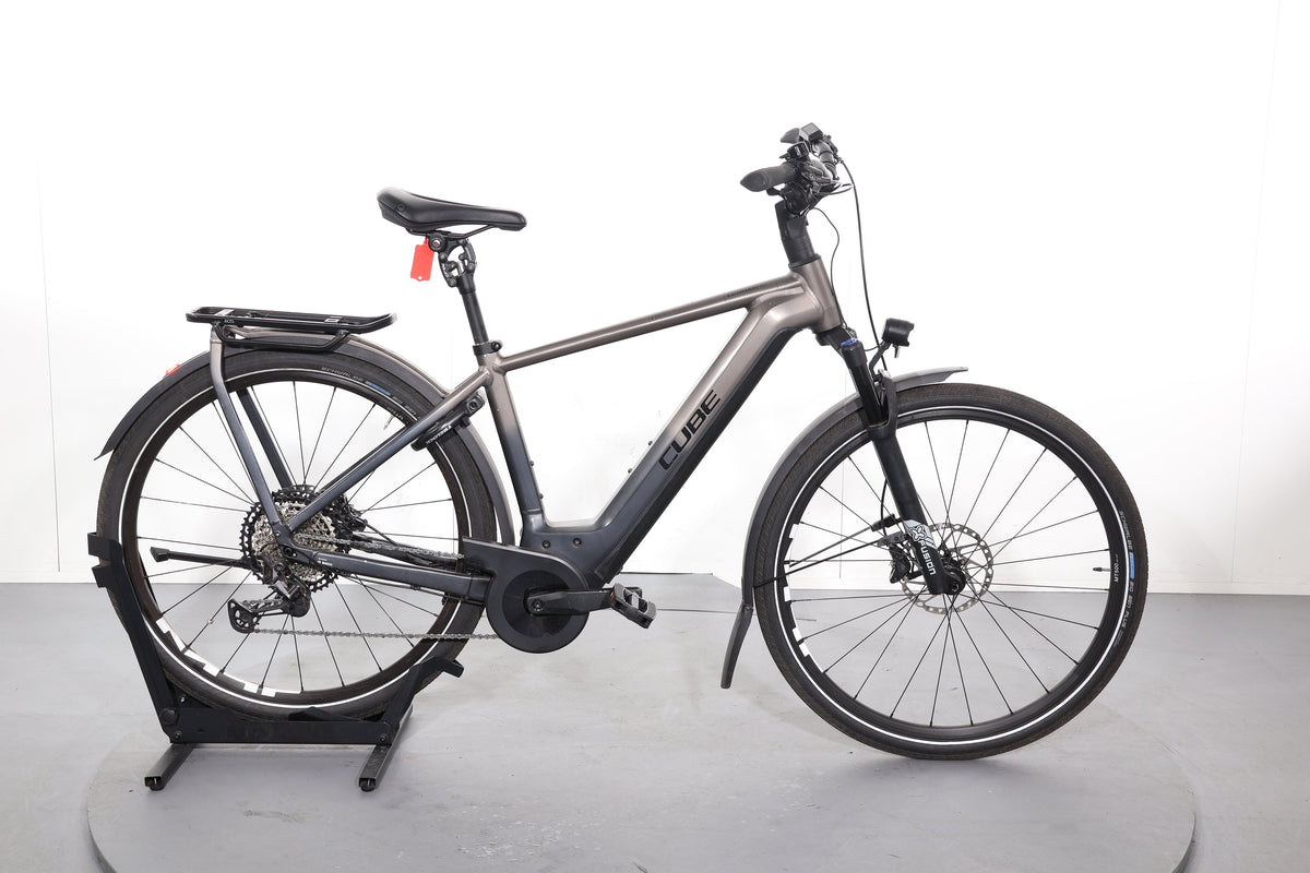 Cube Kathmandu Hybrid Slt 750 2022
